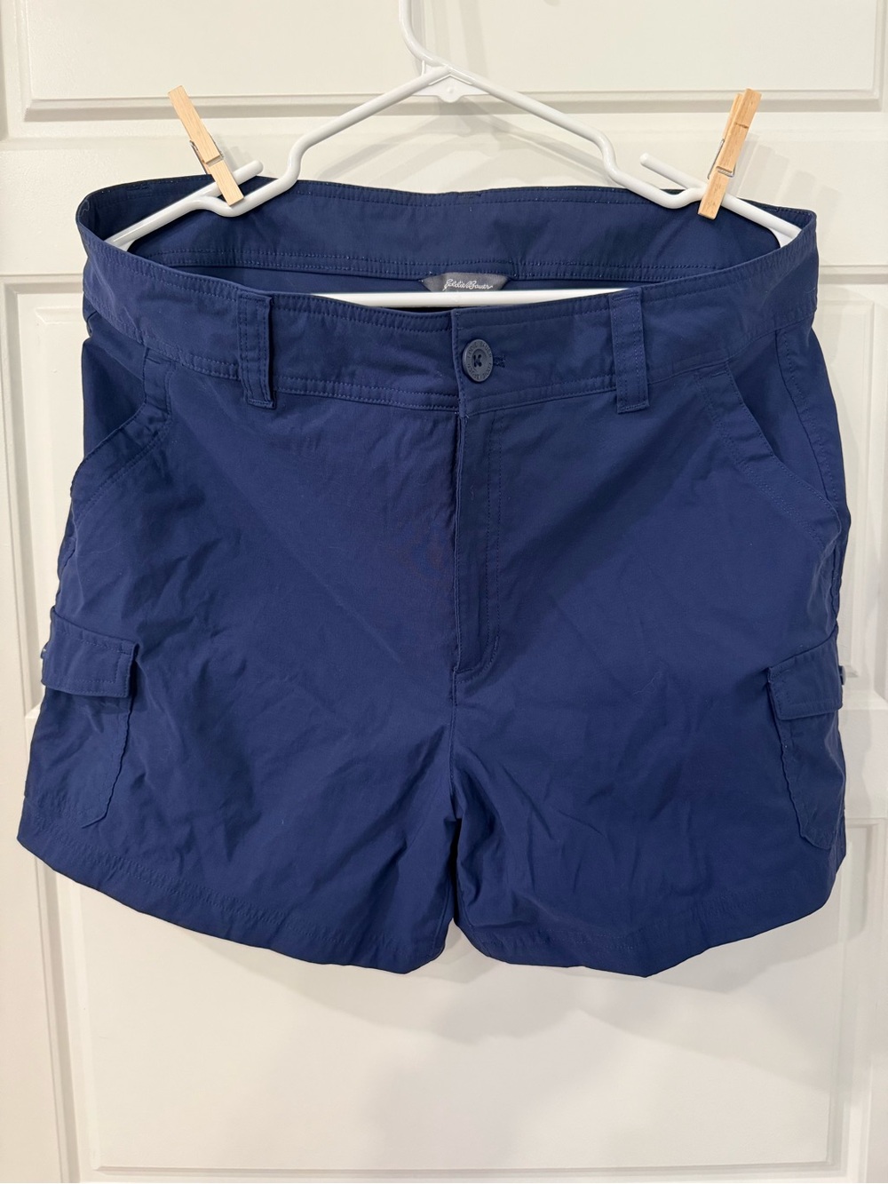Eddie Bauer Navy Cargo Shorts - Women's Outdoor Utility